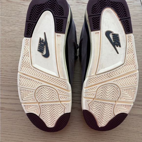 Nike Jordan 4 Retro SP - Violet Ore and Cream - Picture 4 of 7